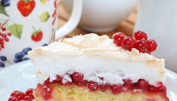 ribisel-baiser-kuchen